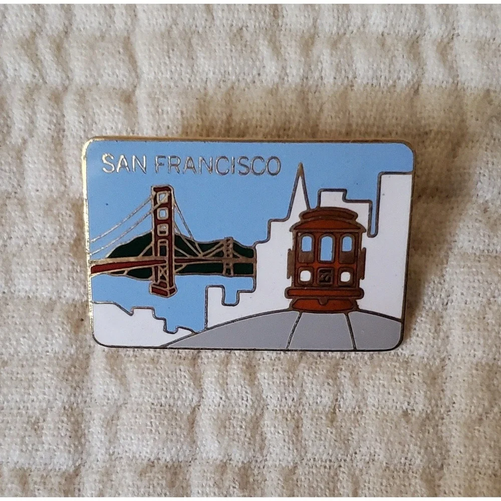 San Francisco‎ Enamel Pin